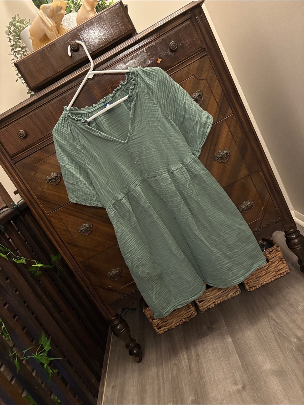 Old Navy 100% Cotton Sage Green Textured V-Neck Mini Dress